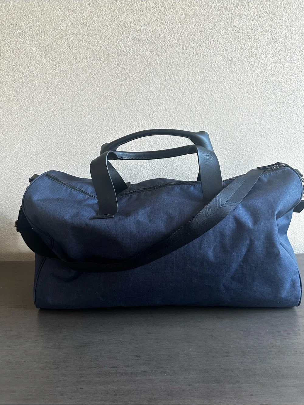 BMW Men's Carry on Crossbody Overnight Weekender Gym Duffel Bag. Rare & Unique.